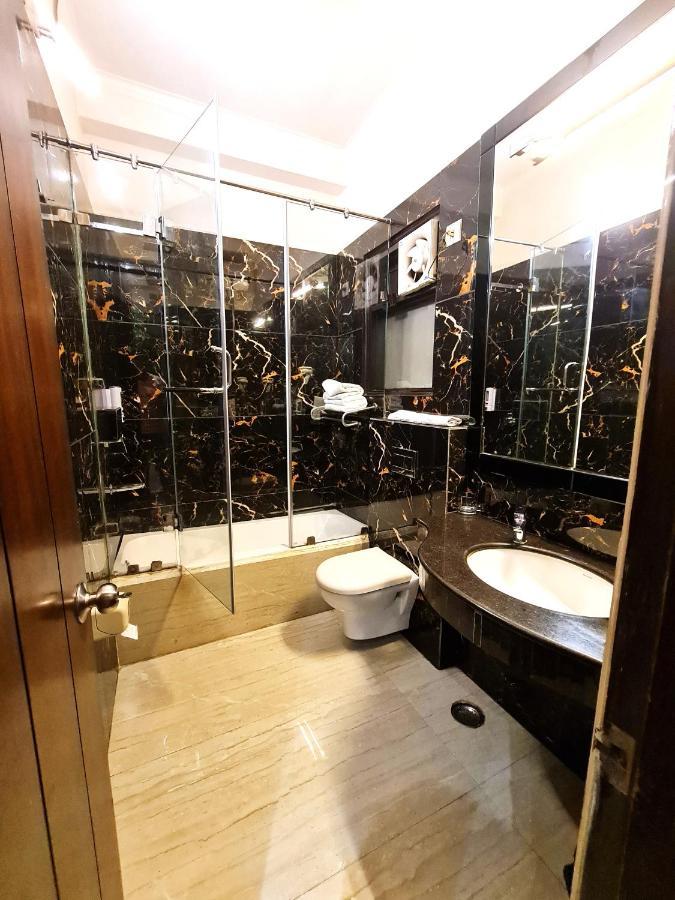 Hotel Royal Castle Grand New Delhi Ngoại thất bức ảnh